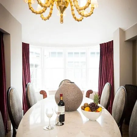 Hotel Oriel House